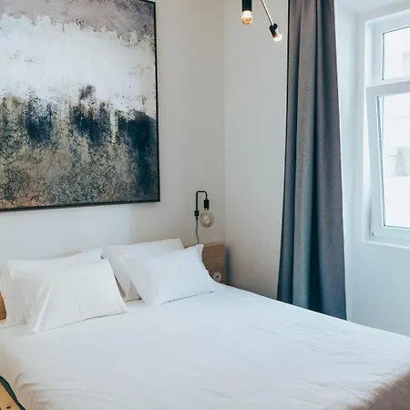 Cozy And Quiet 1br - Intendente | By Airnest * 리스본